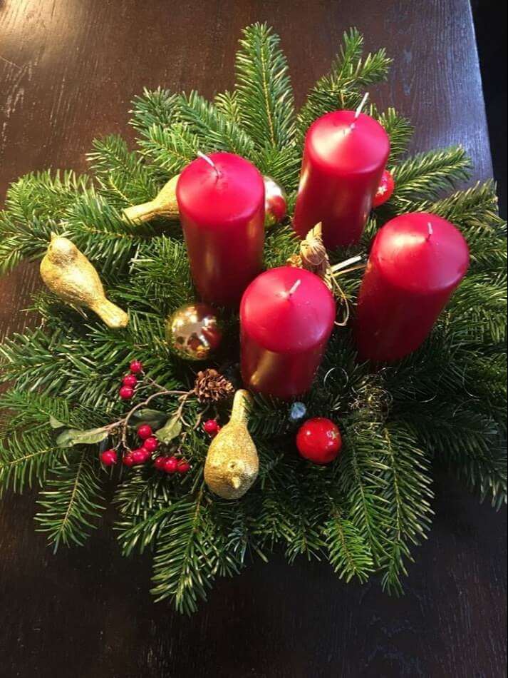 christmas table centerpieces decorations ideas 21