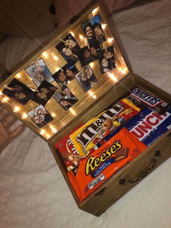 31 Cute Romantic Valentine s Day Gifts For Boyfriend Munchkins Planet