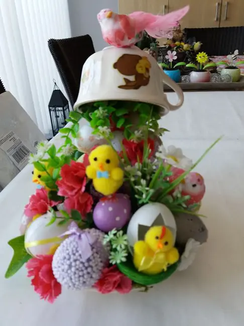 easy floating teacup easter centerpiece 2