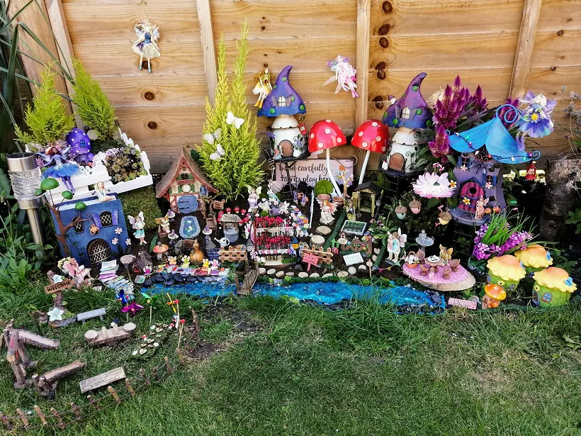 accessories for a large fairy garden