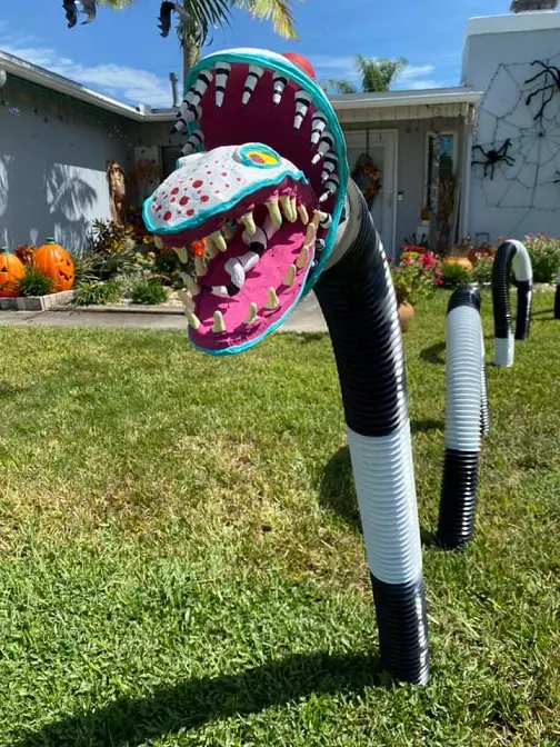 Beetlejuice sandworm DIY using ducting hose