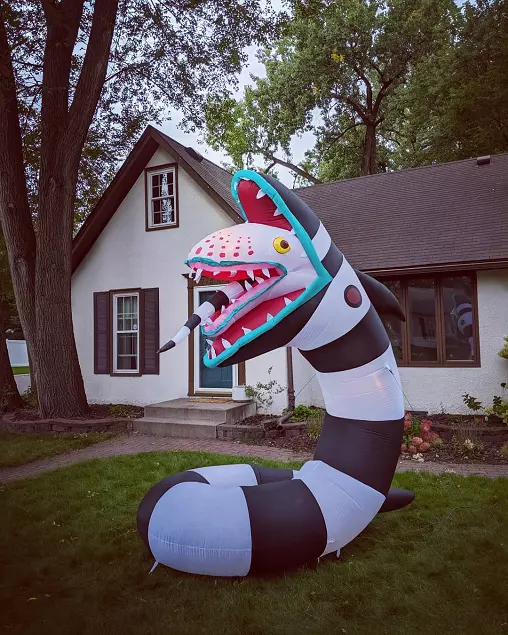 beetlejuice sandworm inflatable