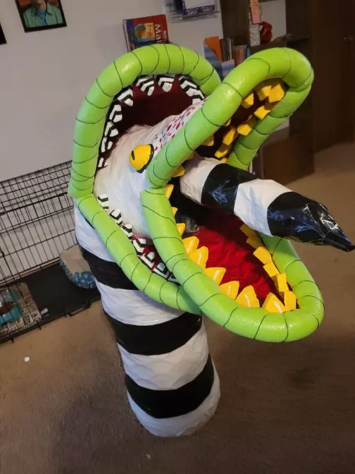 giant beetlejuice sandworm