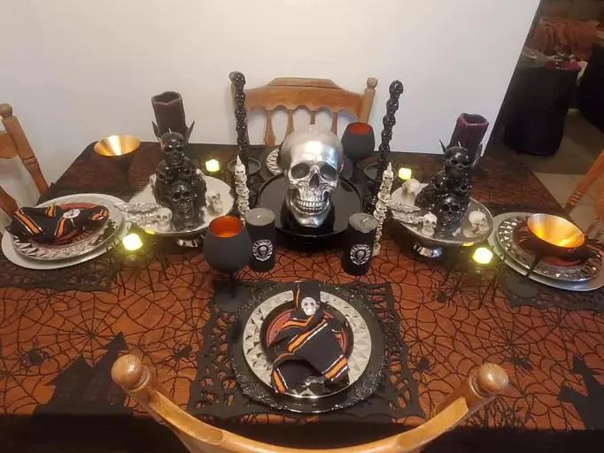 halloween party table ideas