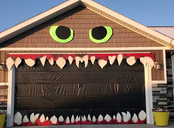 Halloween garage door monster