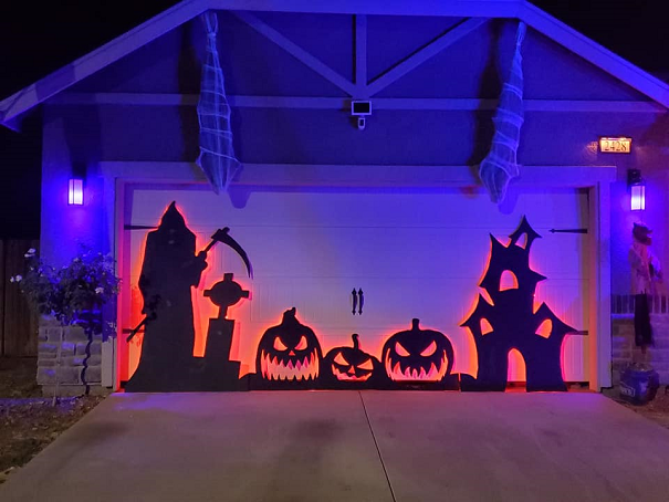 DIY Halloween garage door silhouette