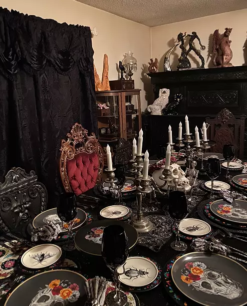 Halloween table setting in black