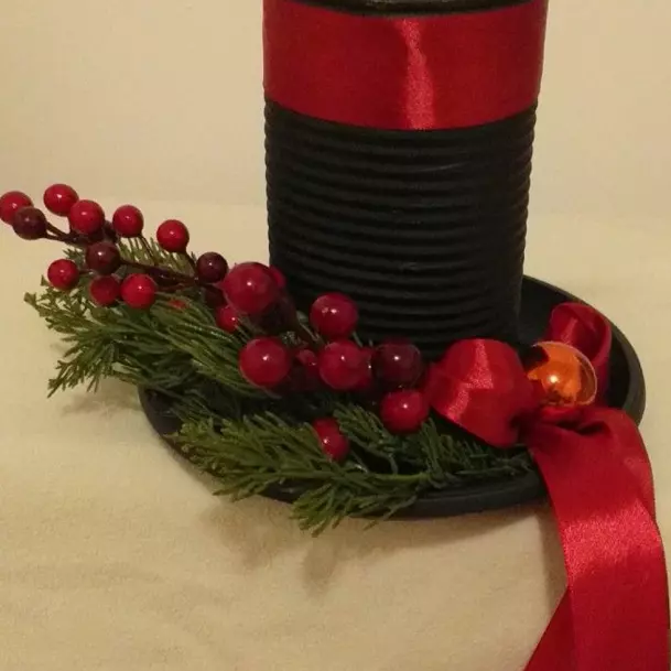 Christmas top hat decorations
