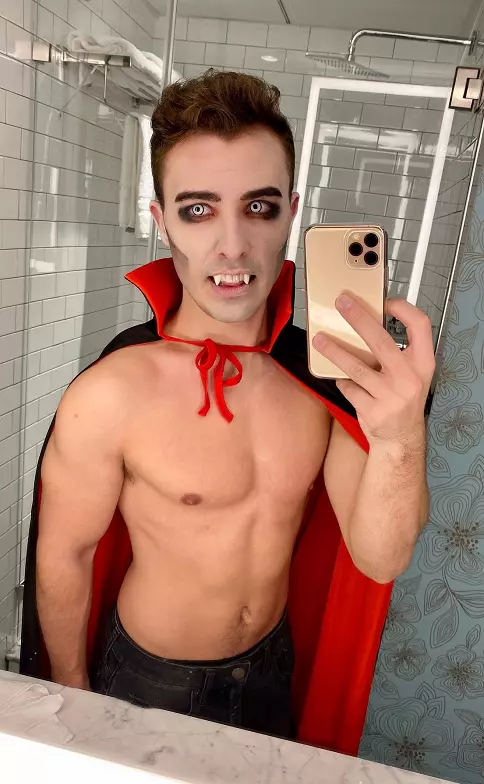 Shirtless Halloween Costumes Vampire