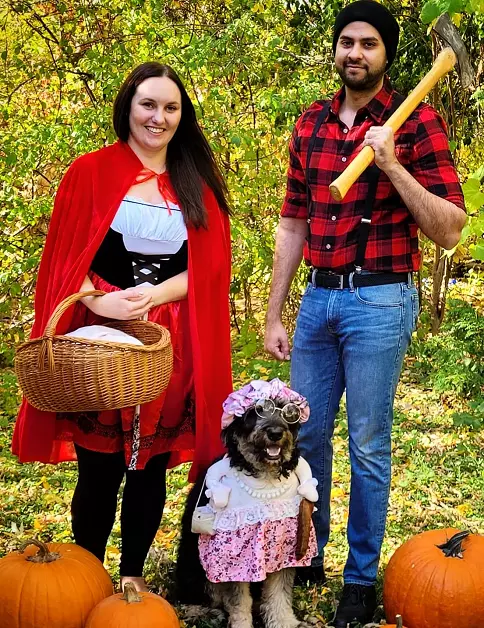 Couple and dog Halloween costumes Little Red Riding Hood