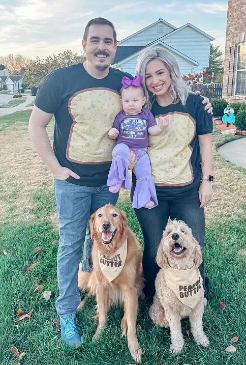 Family Halloween costumes with dogs