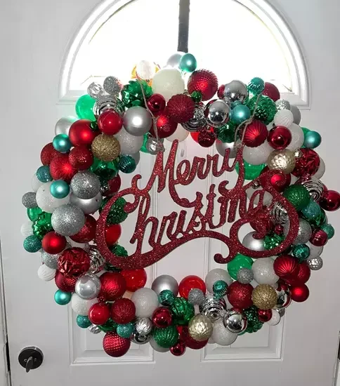ornaments wreath