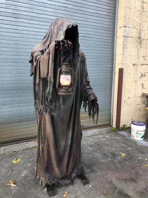 halloween prop diy 18
