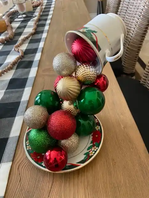 floating bucket christmas centerpiece 9